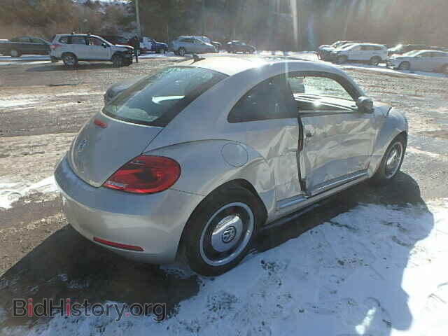 2013 VOLKSWAGEN BEETLE - VIN: 3VWJP7AT3DM604286 - Фото 4