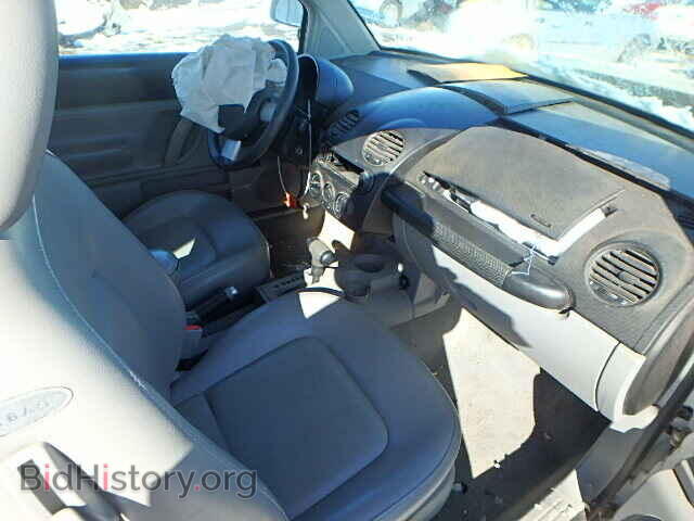2000 VOLKSWAGEN BEETLE - VIN: 3VWCA21C1YM417891 - Фото 5