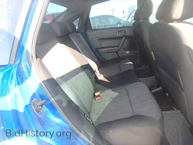2010 FORD FOCUS - VIN: 1FAHP3FN7AW256126 - Photo 6