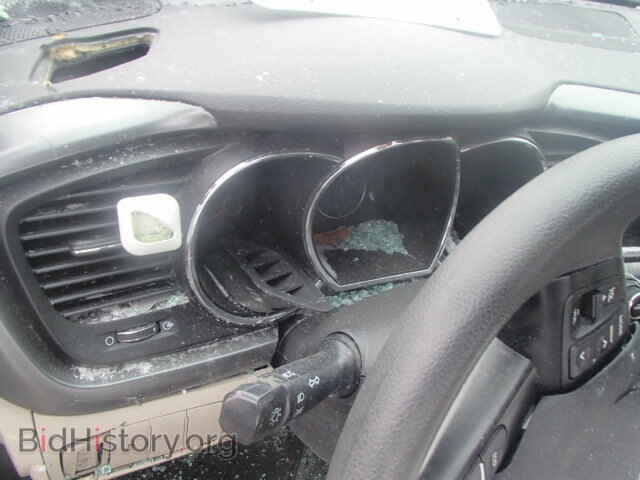 2011 KIA OPTIMA - VIN: KNAGM4A77B5106373 - Фото 8