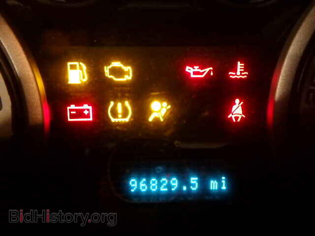 2008 FORD FOCUS - VIN: 1FAHP33N48W139814 - Фото 8
