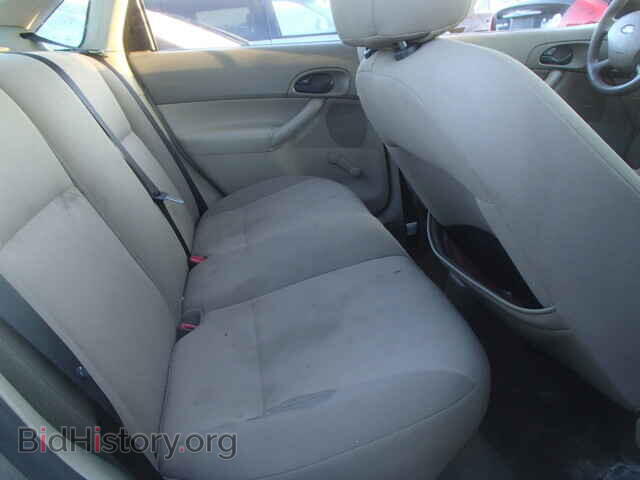 2006 Ford FOCUS (VIN 1FAFP34N26W153018) — фото 6 из 10