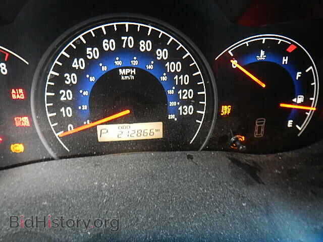 2007 HYUNDAI ENTOURAGE - VIN: KNDMC233876019641 - Фото 8