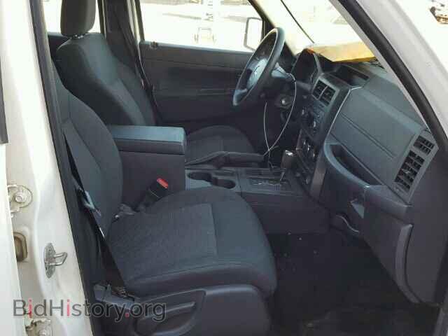 2009 JEEP LIBERTY - VIN: 1J8GN28KX9W517536 - Фото 5