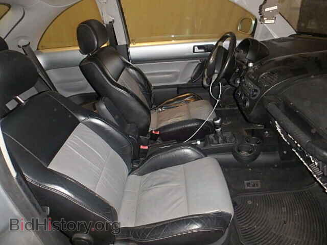 2002 VOLKSWAGEN BEETLE - VIN: 3VWFE21C72M459782 - Фото 5