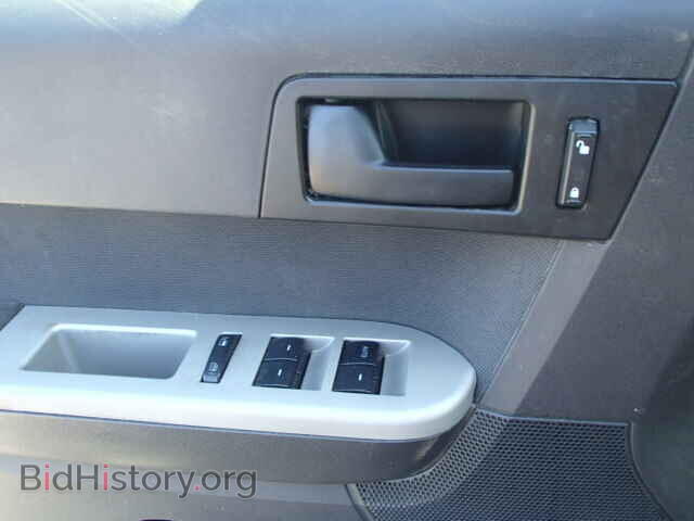 2011 FORD ESCAPE - VIN: 1FMCU0DG7BKB95039 - Фото 9