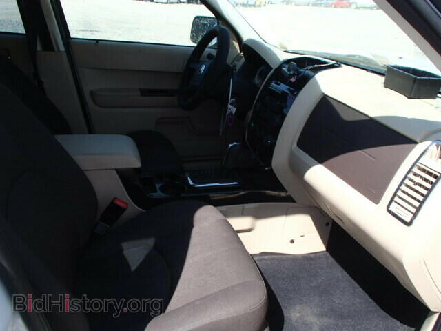 2008 MAZDA TRIBUTE - VIN: 4F2CZ06198KM10637 - Фото 5