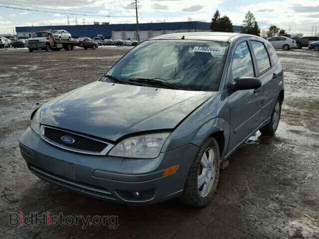 2005 FORD FOCUS - VIN: 3FAFP37N75R139886 - Фото 2