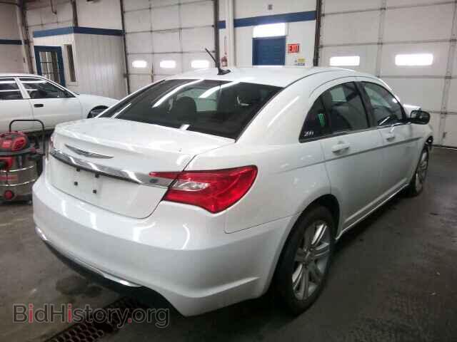 2013 CHRYSLER 200 - VIN: 1C3CCBAB6DN698420 - Фото 4