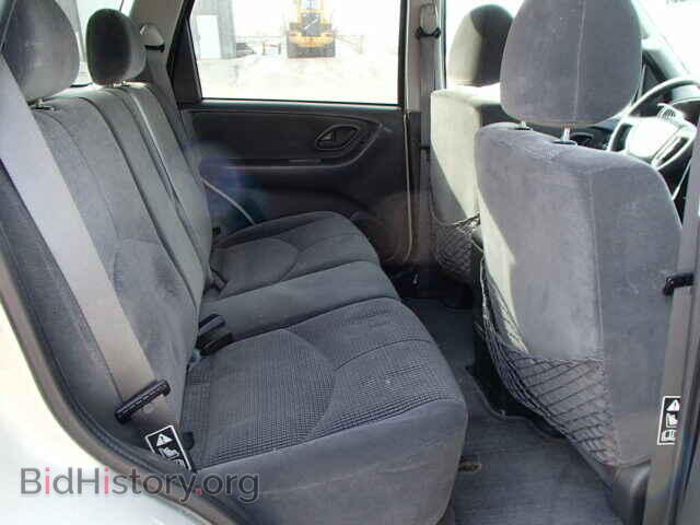 2003 MAZDA TRIBUTE - VIN: 4F2YZ94173KM06771 - Фото 6