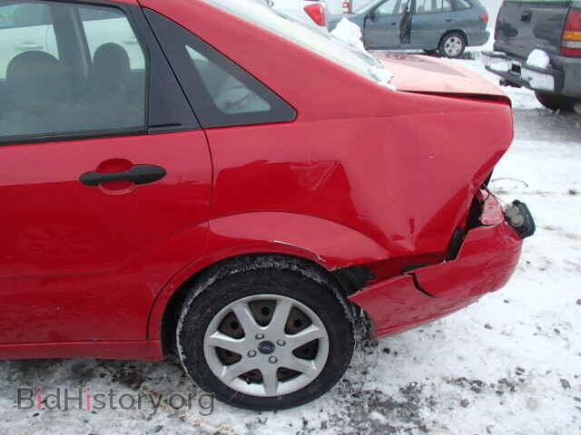 2005 FORD FOCUS - VIN: 1FAFP34N65W181421 - Фото 9