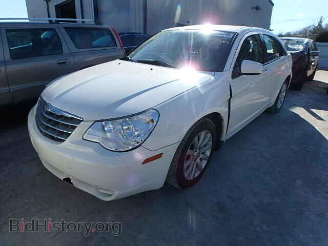 2010 CHRYSLER SEBRING - VIN: 1C3CC5FB8AN133687 - Фото 2