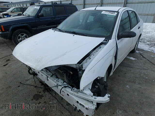2005 FORD FOCUS - VIN: 1FAFP34N35W117286 - Photo 2