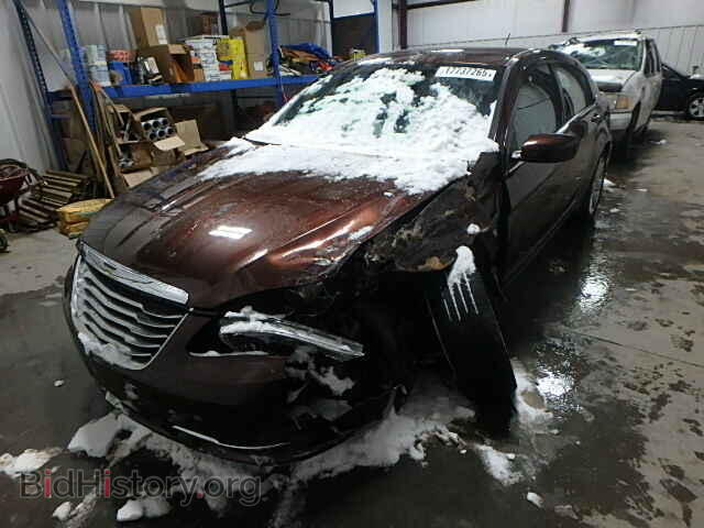 2013 CHRYSLER 200 - VIN: 1C3CCBAB4DN647918 - Фото 2
