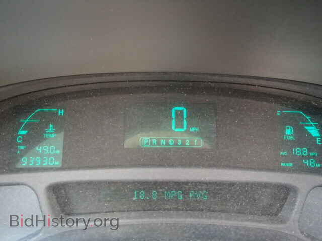 2004 CADILLAC DEVILLE - VIN: 1G6KD54Y34U245385 - Photo 8