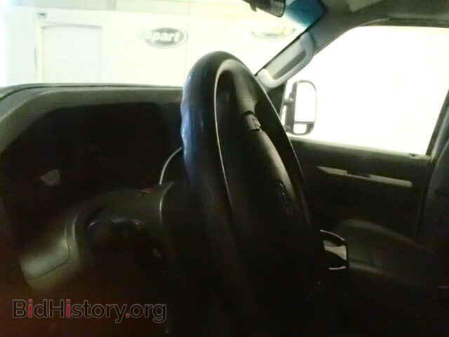 2010 Ford ECONOLINE (VIN 1FTNE1EW1ADA46702) — photo 8 of 10
