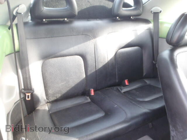 2000 VOLKSWAGEN BEETLE - VIN: 3VWCC21C3YM415229 - Фото 6