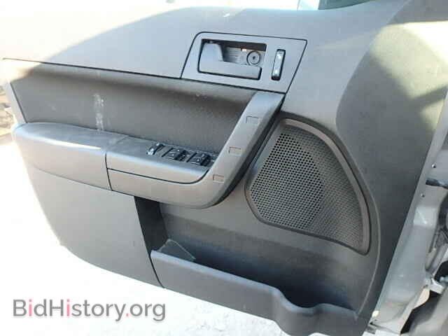 2009 FORD FOCUS - VIN: 1FAHP35N39W109007 - Фото 9