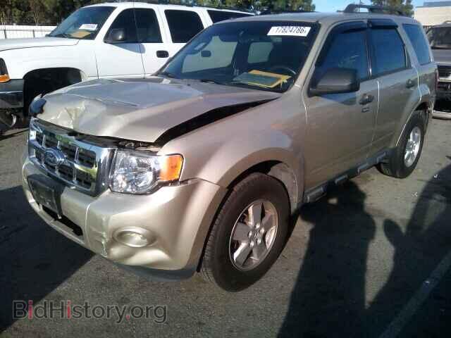 2011 FORD ESCAPE - VIN: 1FMCU0DGXBKA92911 - Фото 2