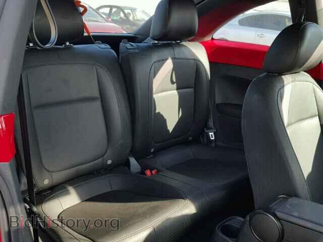 2014 VOLKSWAGEN BEETLE - VIN: 3VWJP7AT4EM631093 - Фото 6