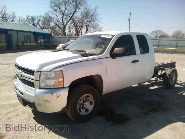2008 CHEVROLET SILVERADO - VIN: 1GCHC29K68E211373 - Фото 2