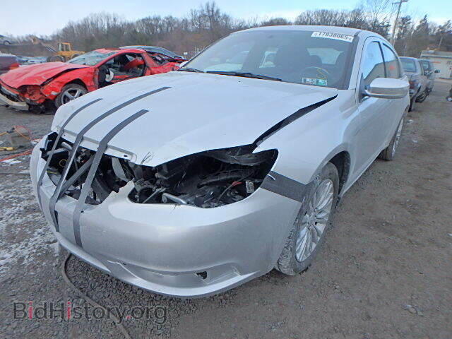 2011 CHRYSLER 200 - VIN: 1C3BC2FG2BN526866 - Фото 2