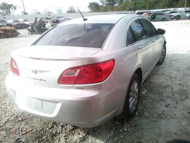 2010 CHRYSLER SEBRING - VIN: 1C3CC4FB3AN201730 - Photo 4