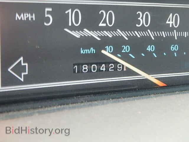1992 CADILLAC DEVILLE - VIN: 1G6CD53B0N4335063 - Фото 8
