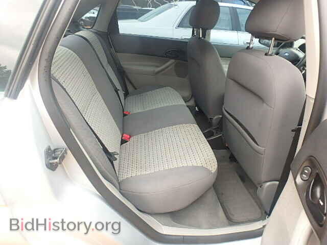 2007 FORD FOCUS - VIN: 1FAFP34N27W325940 - Photo 6