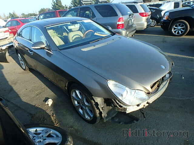 Photo WDDDJ75X06A013062 - MERCEDES-BENZ CLS500 2006