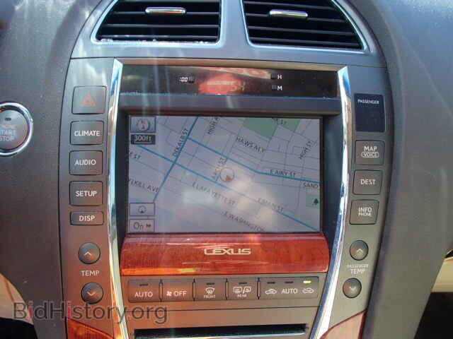2011 LEXUS ES350 - VIN: JTHBK1EG7B2438342 - Фото 9