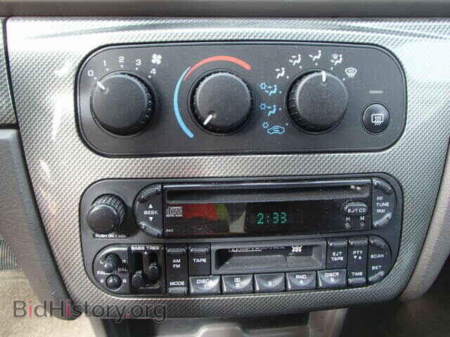 2004 CHRYSLER SEBRING - VIN: 1C3EL56RX4N334808 - Фото 9