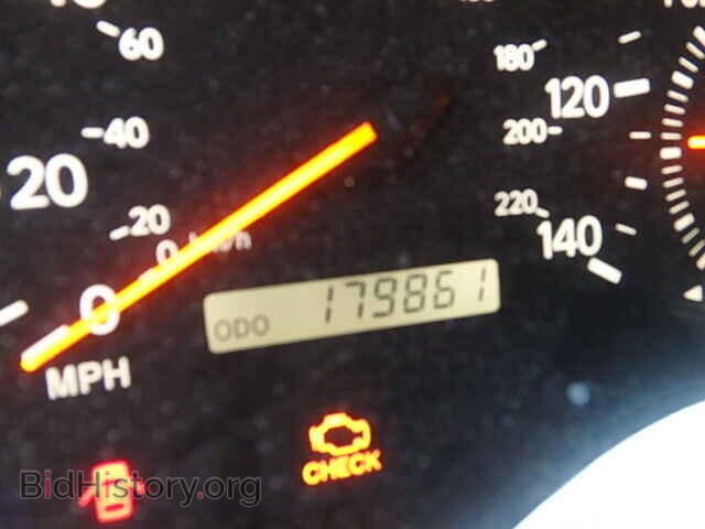 2000 LEXUS ES300 - VIN: JT8BF28G8Y0266977 - Фото 8