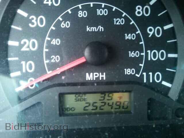 2003 TOYOTA COROLLA - VIN: JTDBR32E330005951 - Photo 8