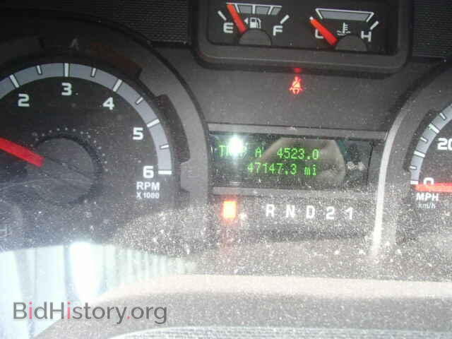 2010 FORD ECONOLINE - VIN: 1FBSS3BL3ADA49901 - Фото 8