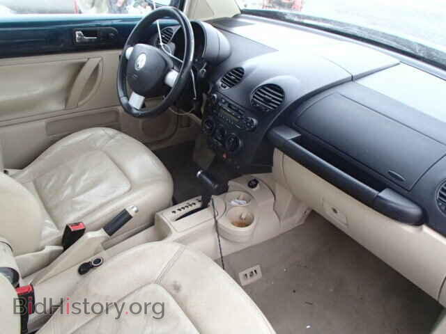 2002 VOLKSWAGEN BEETLE - VIN: 3VWCB21C32M429724 - Фото 5