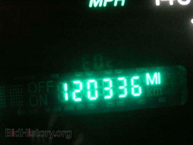 2004 CADILLAC DEVILLE - VIN: 1G6KF57984U262584 - Фото 8