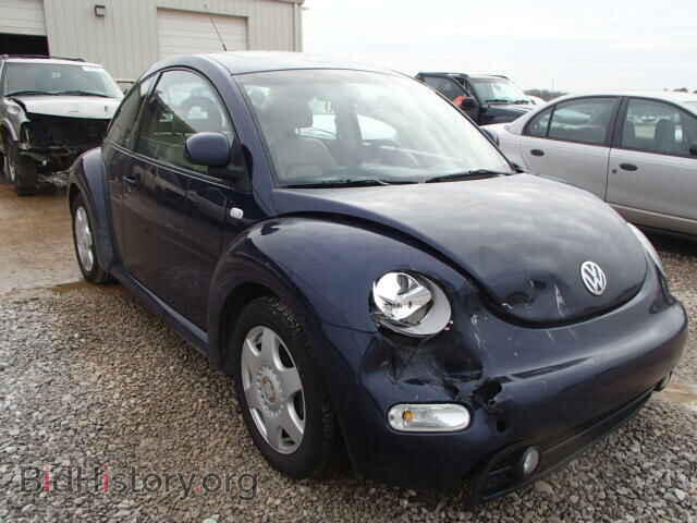 Photo 3VWDD21C7YM470462 - VOLKSWAGEN BEETLE 2000