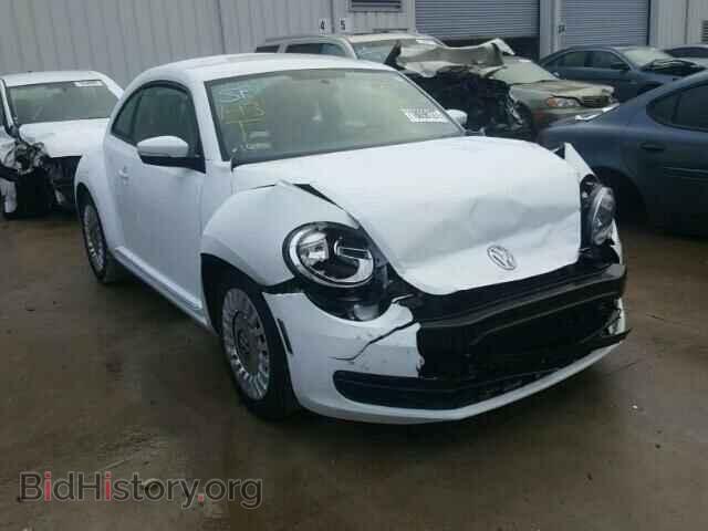 Photo 3VWJ17AT0EM646711 - VOLKSWAGEN BEETLE 2014