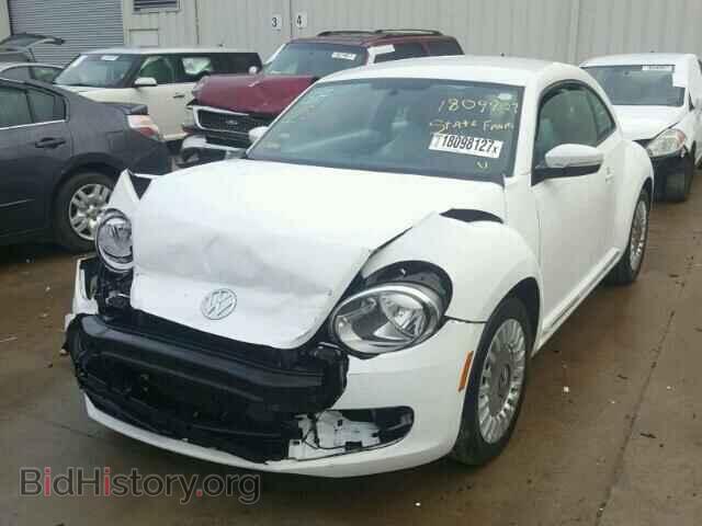 2014 VOLKSWAGEN BEETLE - VIN: 3VWJ17AT0EM646711 - Фото 2