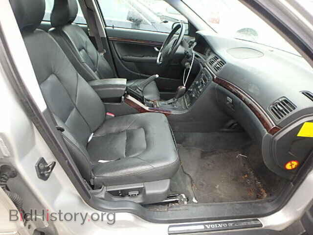 2004 VOLVO S80 - VIN: YV1TH59H841366066 - Фото 5