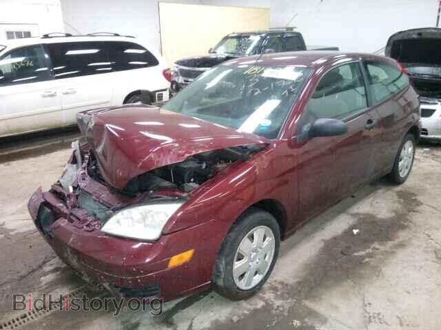 2006 FORD FOCUS - VIN: 1FAHP31N76W203747 - Фото 2