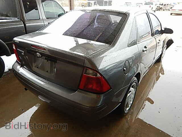 2007 FORD FOCUS - VIN: 1FAFP34N17W102773 - Photo 4