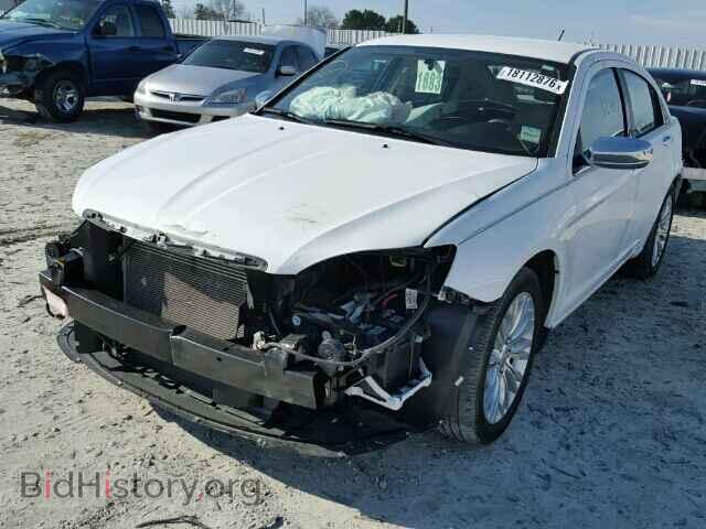 2011 CHRYSLER 200 - VIN: 1C3BC2FB8BN582444 - Фото 2
