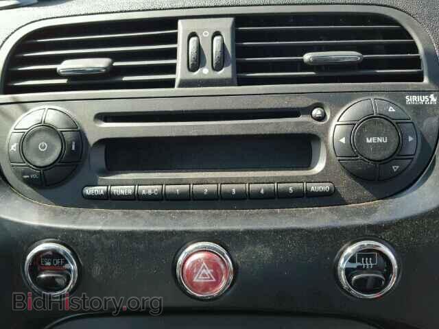 2015 FIAT 500 - VIN: 3C3CFFGEXFT732863 - Фото 9