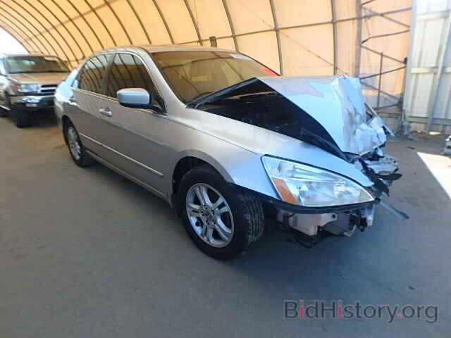 Photo 1HGCM568X6A046936 - HONDA ACCORD 2006