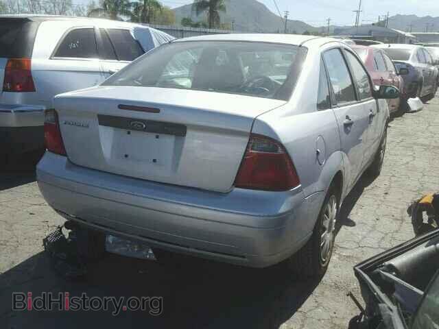 2007 FORD FOCUS - VIN: 1FAFP34N07W324169 - Photo 4