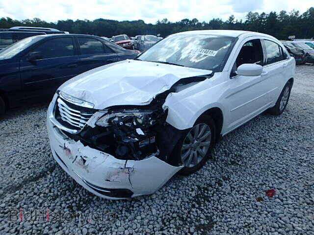 2013 CHRYSLER 200 - VIN: 1C3CCBBB0DN714609 - Photo 2
