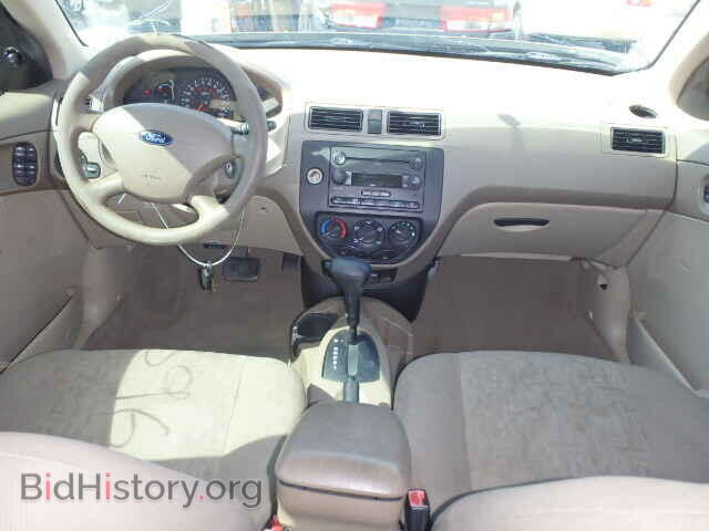 2005 FORD FOCUS - VIN: 1FAFP34N35W294954 - Фото 9