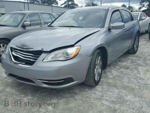 2013 CHRYSLER 200 - VIN: 1C3CCBAB2DN640692 - Фото 2